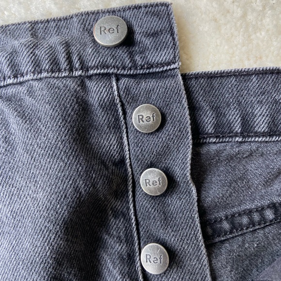 Reformation Dixie High Rise Jean Short (Monterey) - Picture 4 of 7